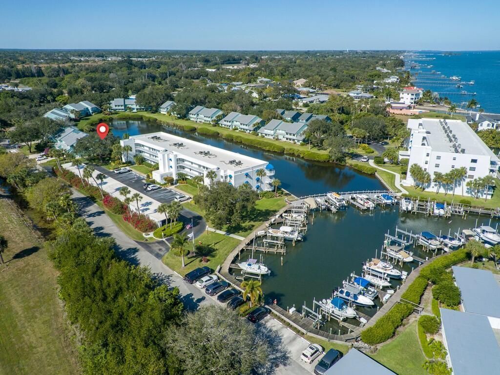 6206 S River Run Drive, Sebastian, FL 32958 Photo