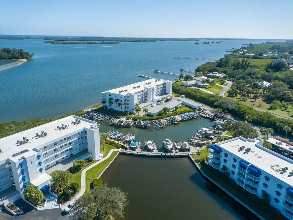 6206 S River Run Drive, Sebastian, FL 32958 Photo