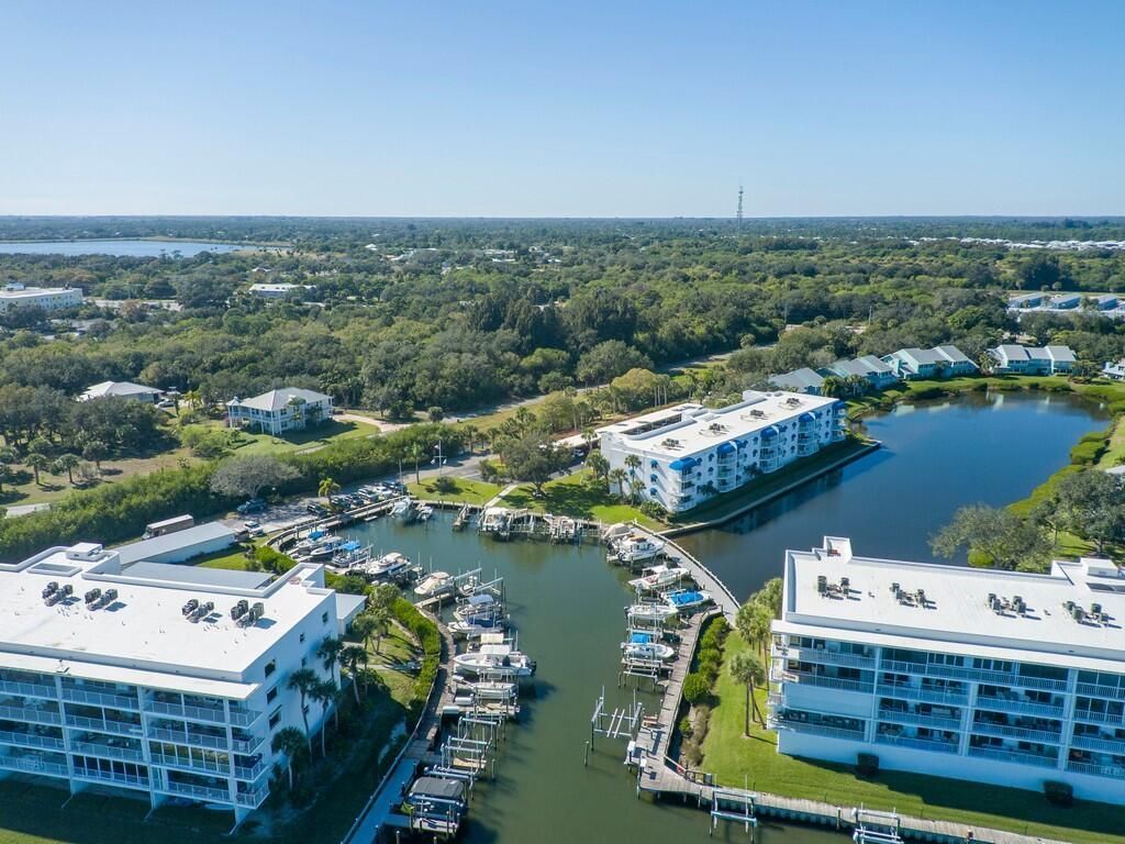 6206 S River Run Drive, Sebastian, FL 32958 Photo