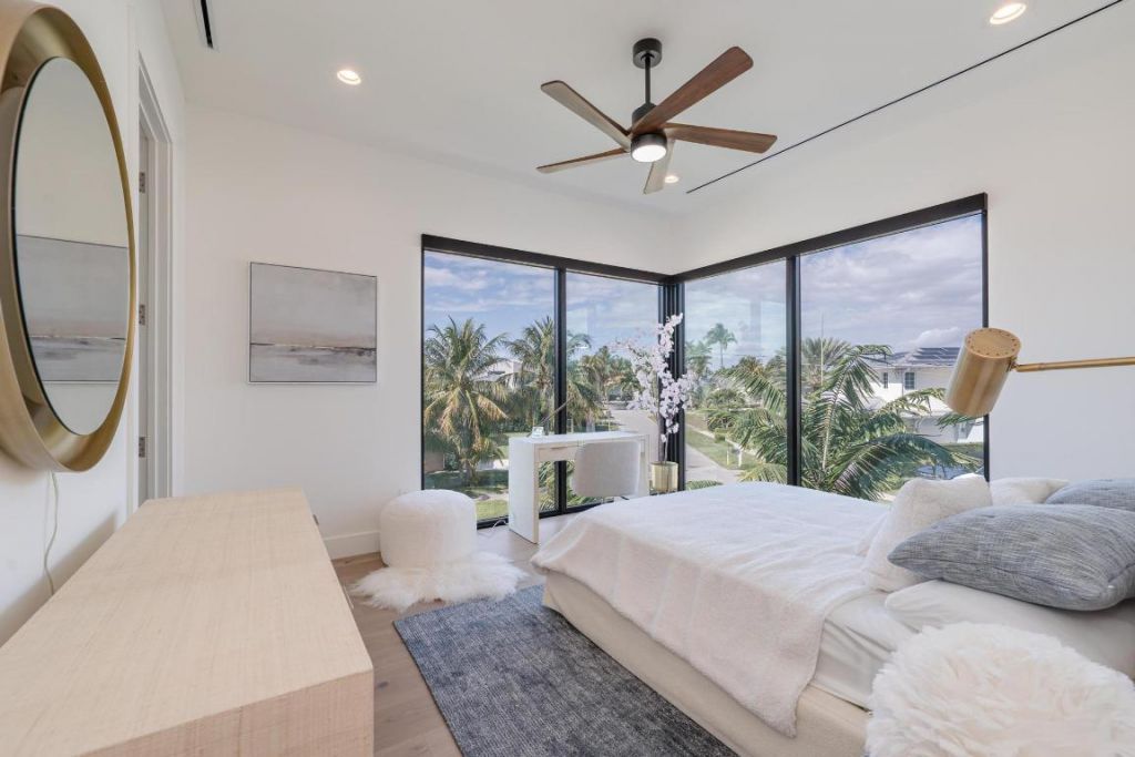 400 NE 4th Street, Boca Raton, FL 33432 Photo