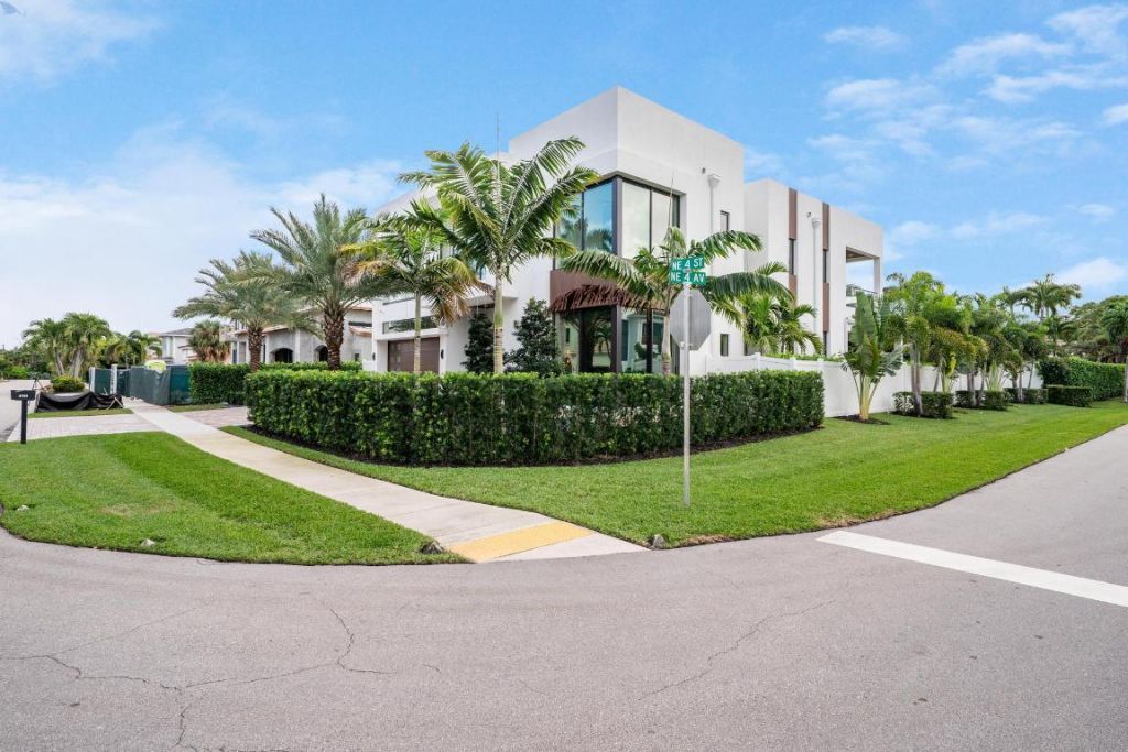 400 NE 4th Street, Boca Raton, FL 33432 Photo