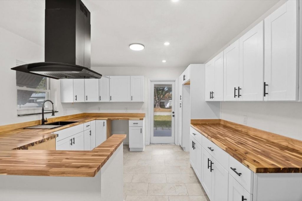 1119 Pine Ave, Fort Pierce, FL 34982 Photo