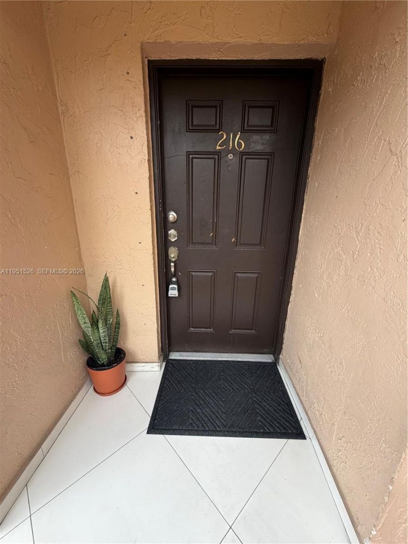 10851 SW 2nd St, Unit K216, Sweetwater, FL 33174 Photo