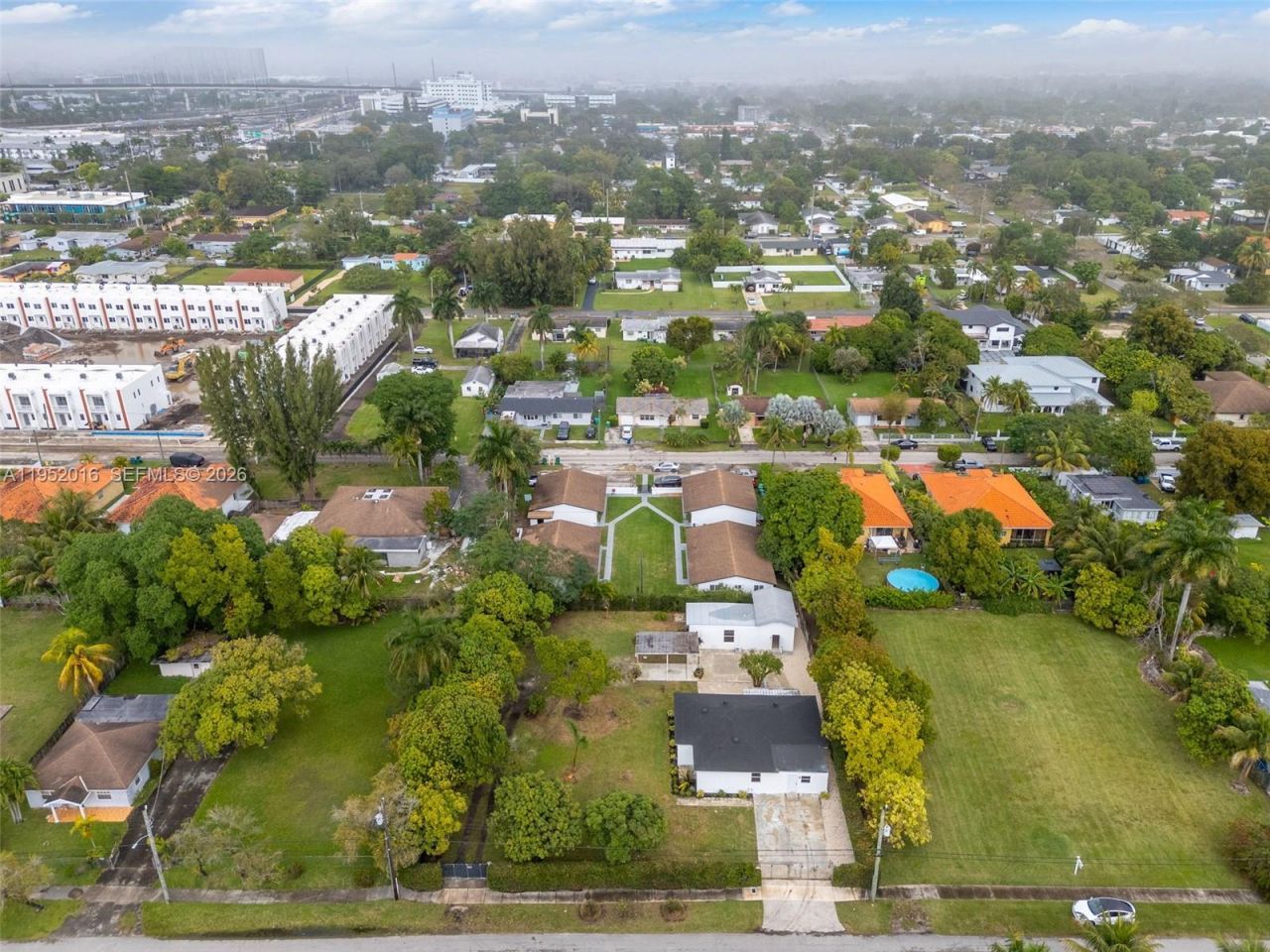 75 NW 160th St, Miami, FL 33169 Photo