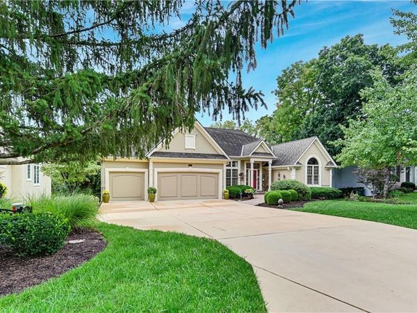 26381 W Cedar Niles Circle, Olathe, KS 66061