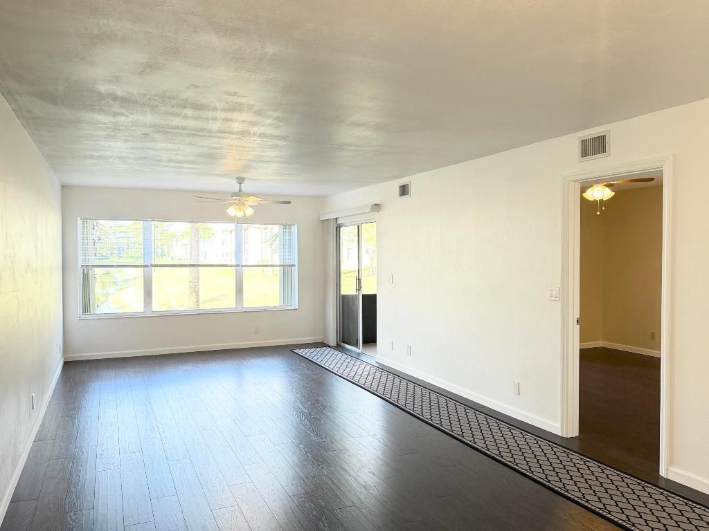 4745 Lucerne Lakes Boulevard, Unit 102, Lake Worth, FL 33467 Photo