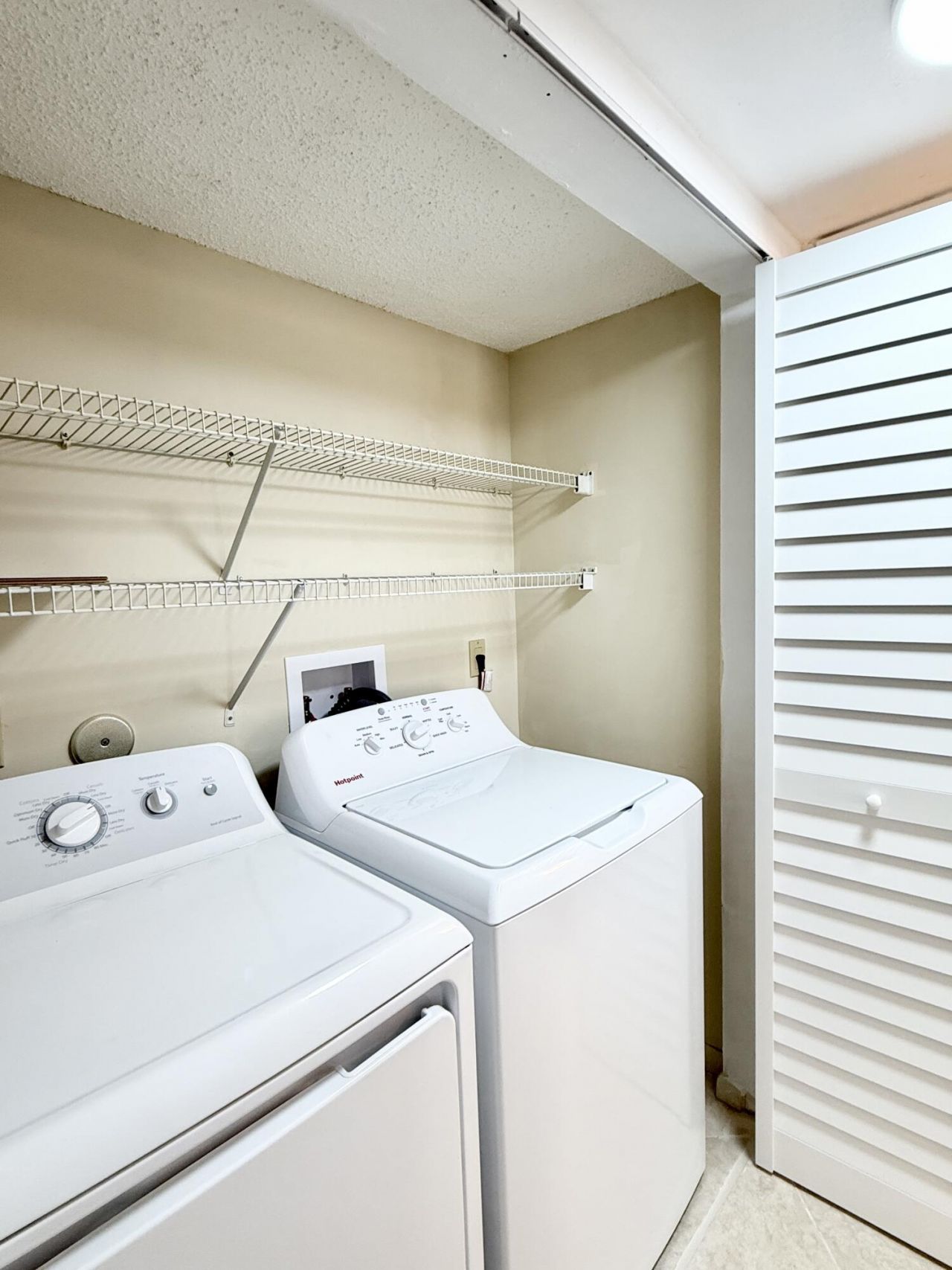 4745 Lucerne Lakes Boulevard, Unit 102, Lake Worth, FL 33467 Photo