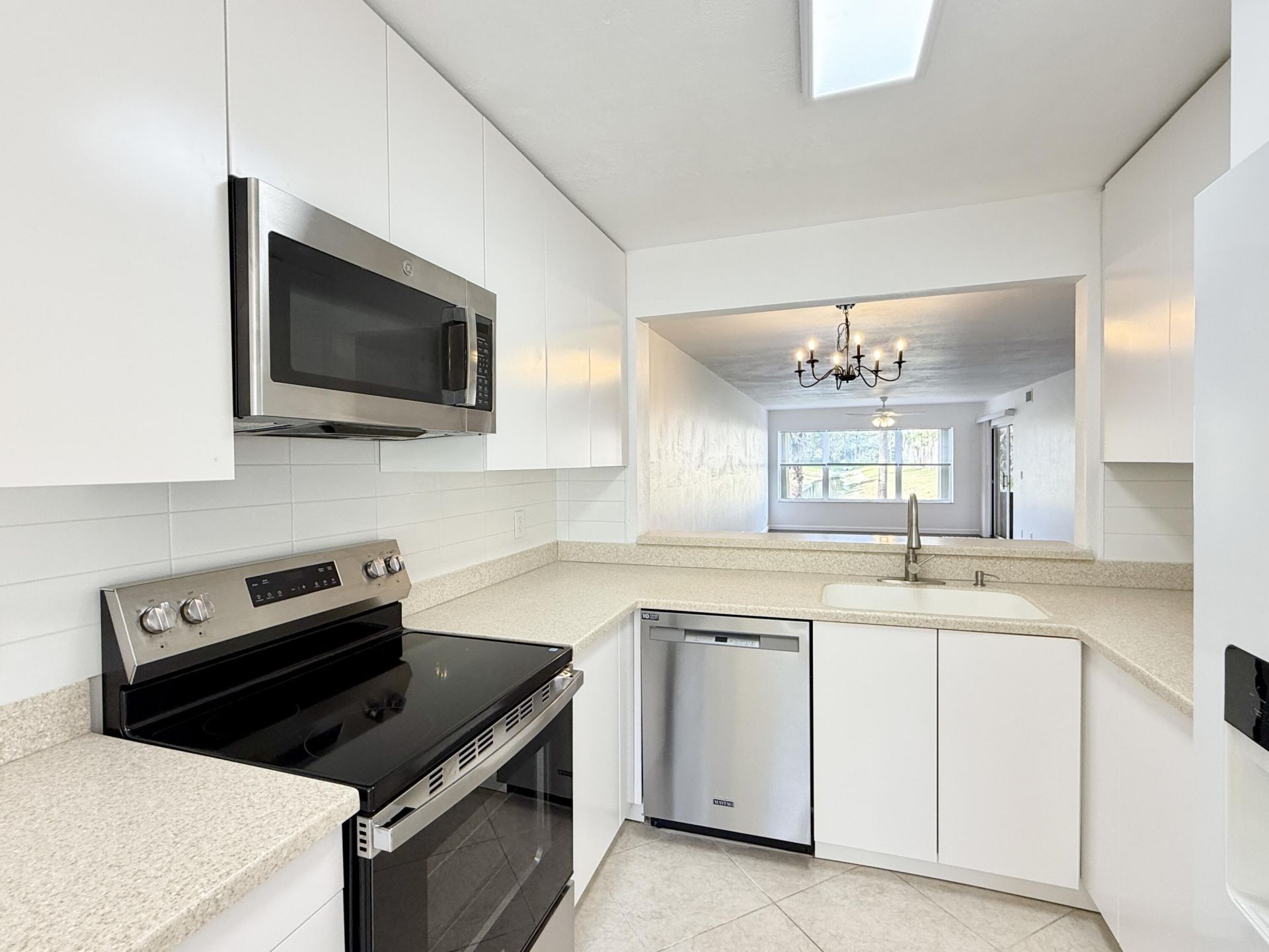 4745 Lucerne Lakes Boulevard, Unit 102, Lake Worth, FL 33467 Photo