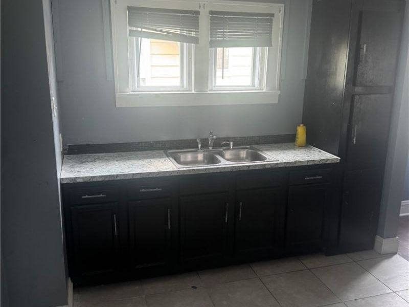 3525 E 110th Street, Cleveland, OH 44105 Photo 10