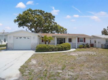11200 TAMARIX AVENUE, PORT RICHEY, FL 34668