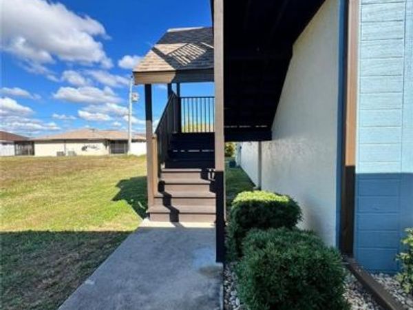 3911 Country Club BLVD, Unit 201, CAPE CORAL, FL 33904