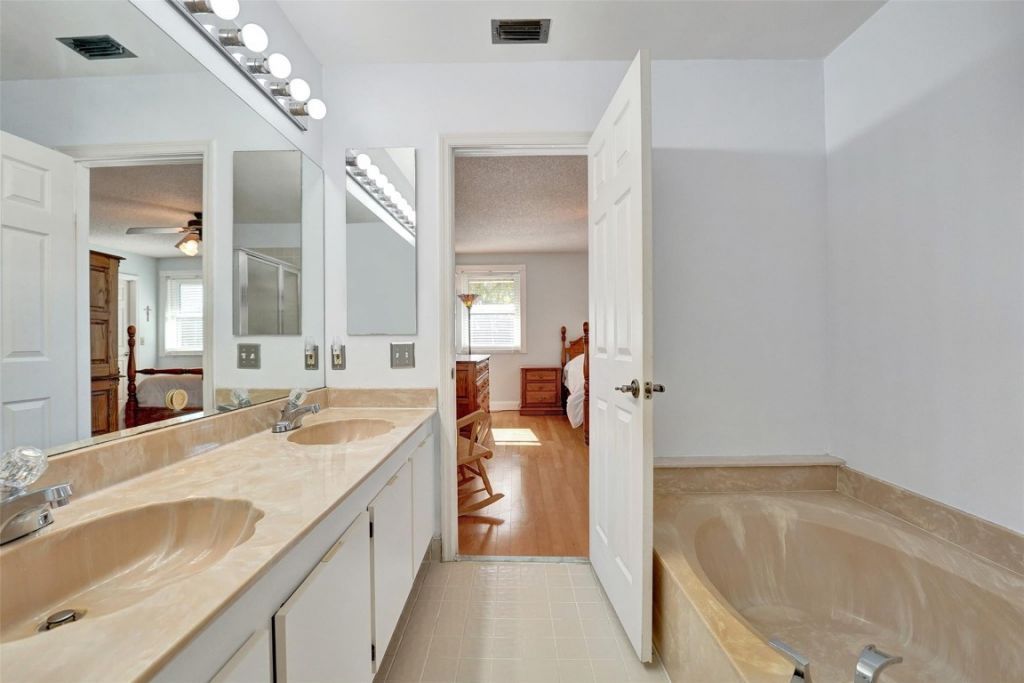 14240 Harpers Ferry Street, Davie, FL 33325 Photo