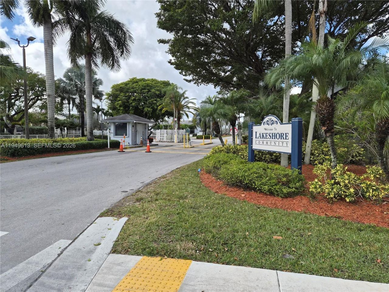 800 Independence Dr , Unit 800F, Homestead, FL 33034 Photo