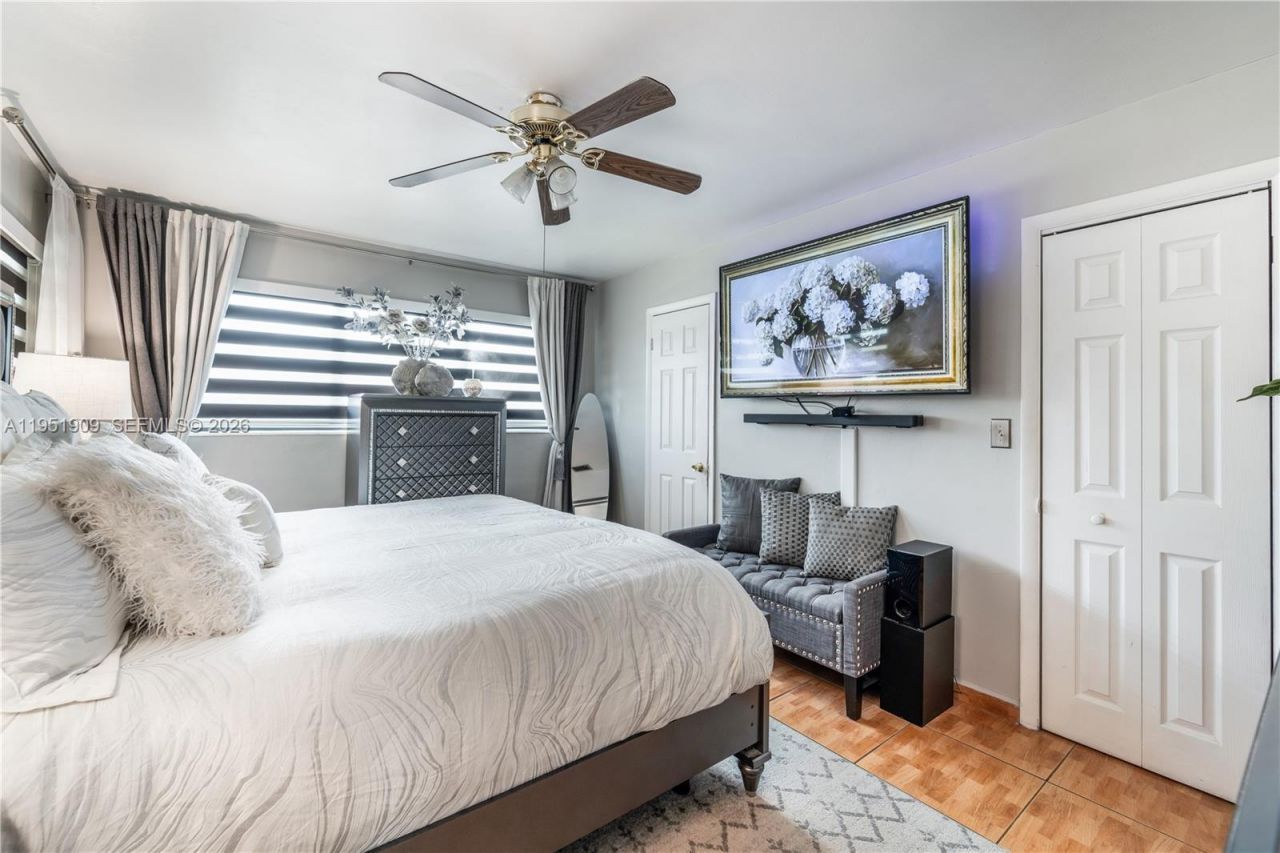 8065 W 14th Ct, Hialeah, FL 33014 Photo