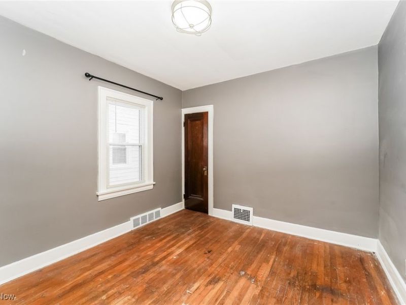 9509 Rosewood Avenue, Cleveland, OH 44105 Photo 11