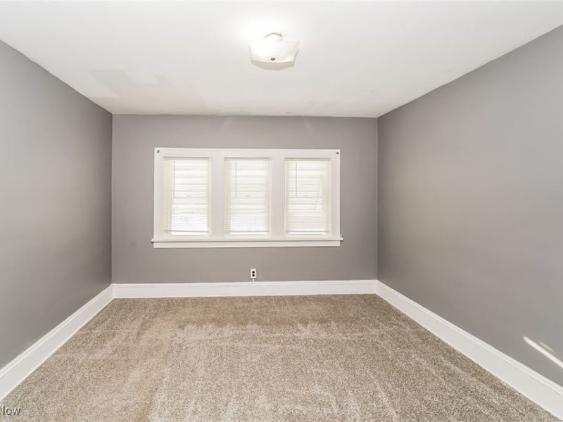 9509 Rosewood Avenue, Cleveland, OH 44105 Photo 8