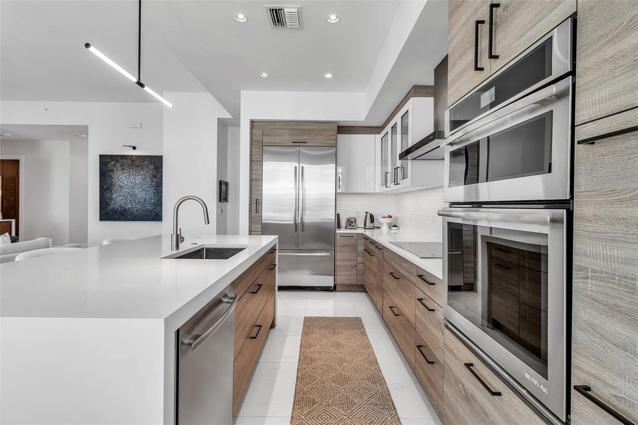 111 S Pineapple Avenue, Unit 1205, Sarasota, FL 34236 Photo