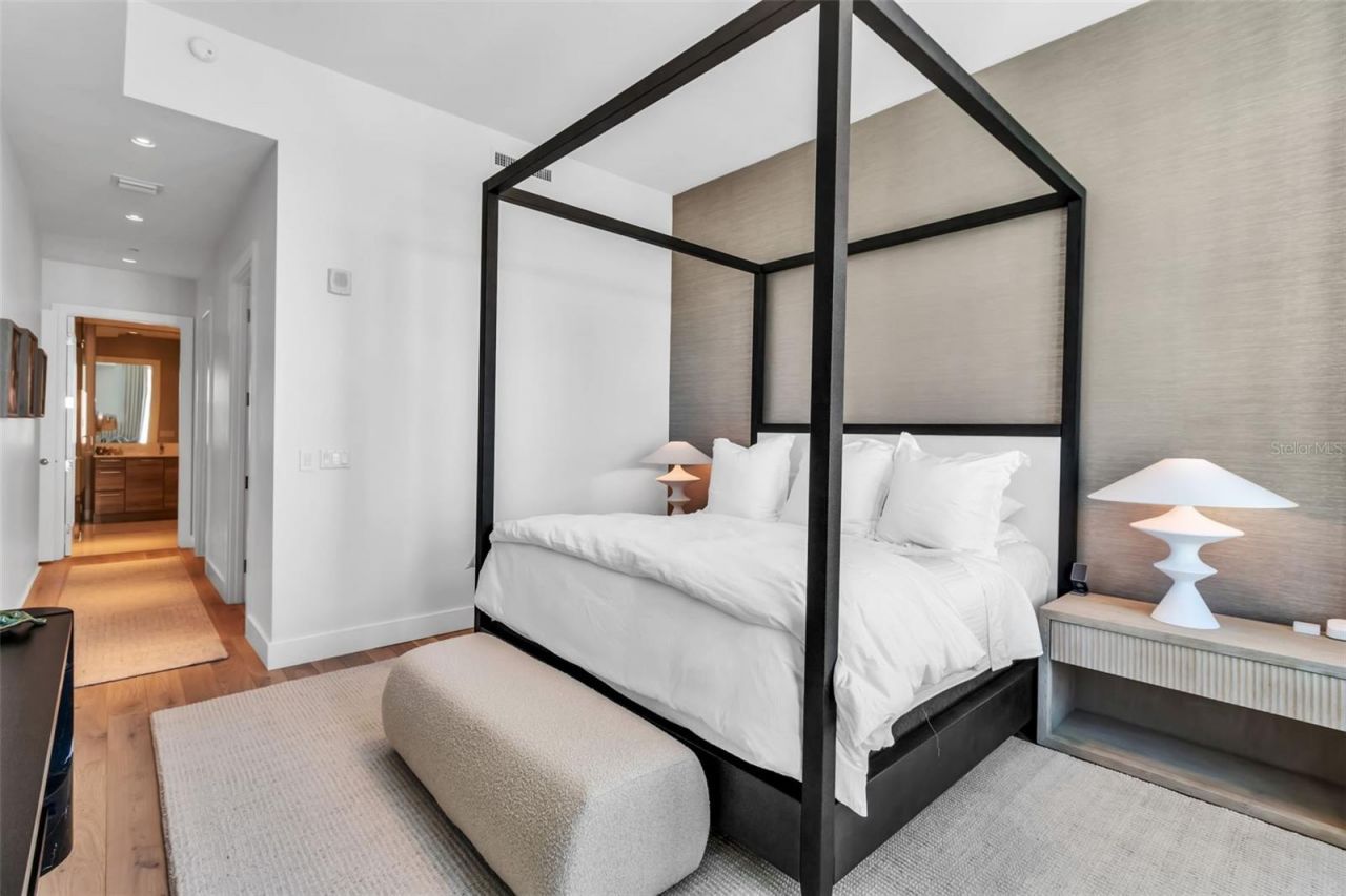 111 S Pineapple Avenue, Unit 1205, Sarasota, FL 34236 Photo