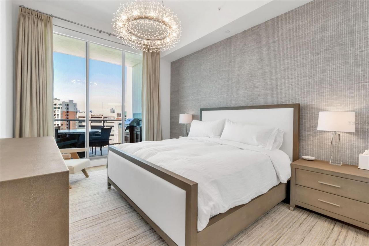 111 S Pineapple Avenue, Unit 1205, Sarasota, FL 34236 Photo