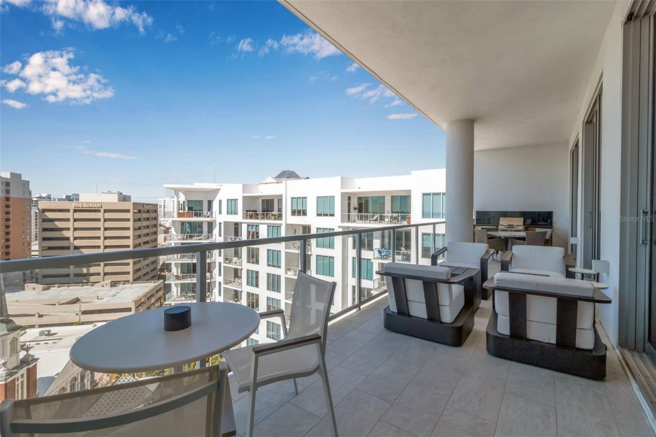 111 S Pineapple Avenue, Unit 1205, Sarasota, FL 34236 Photo