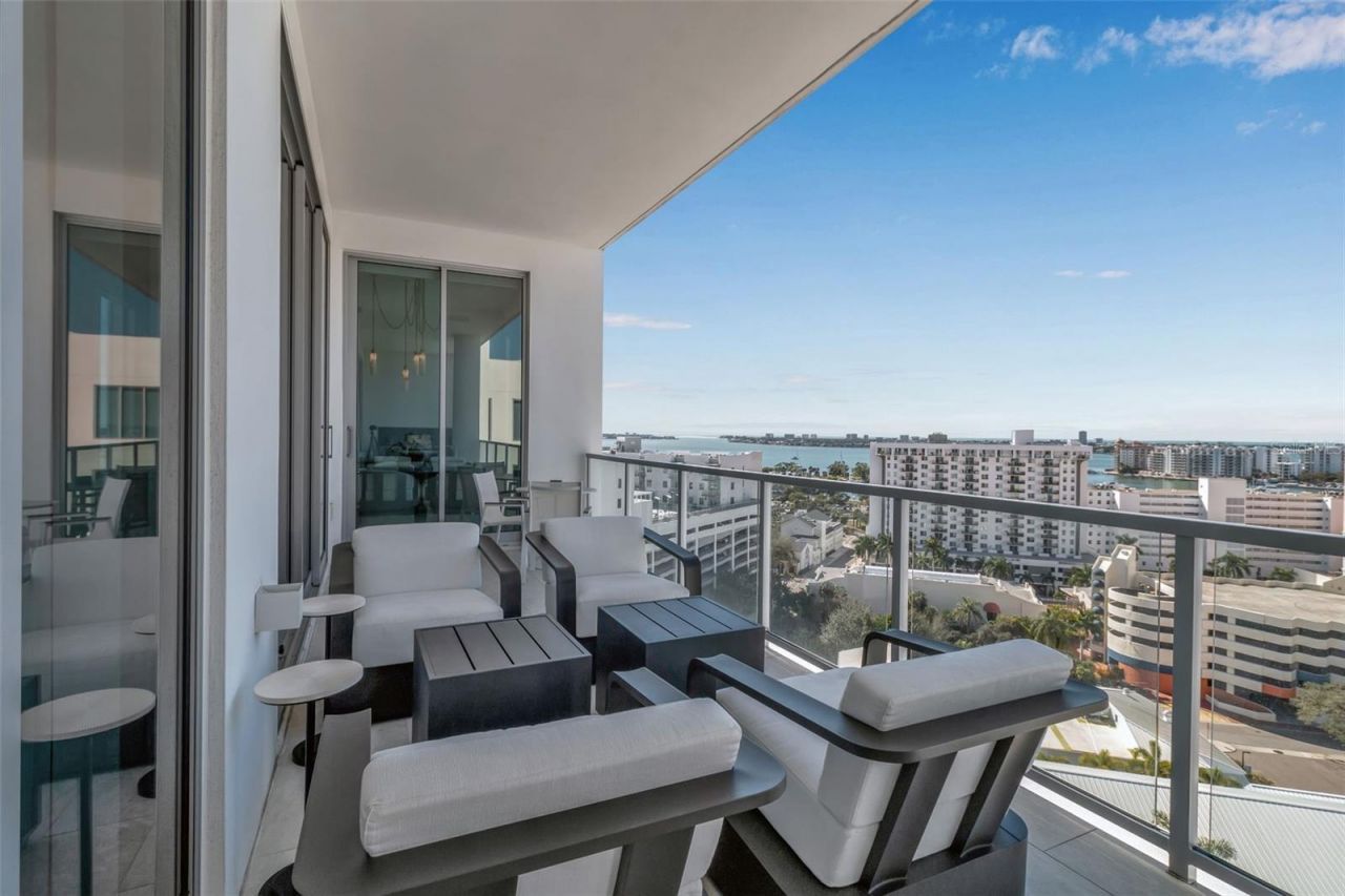 111 S Pineapple Avenue, Unit 1205, Sarasota, FL 34236 Photo