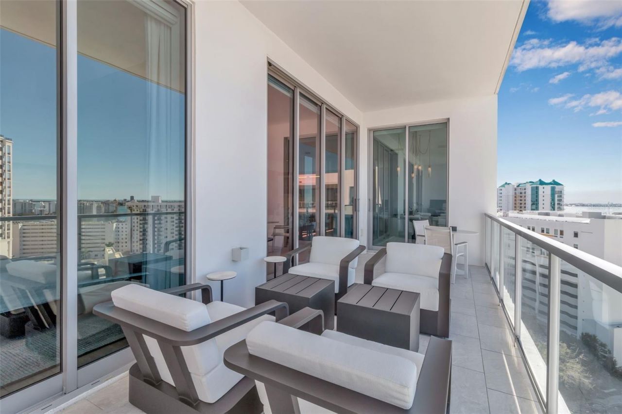 111 S Pineapple Avenue, Unit 1205, Sarasota, FL 34236 Photo