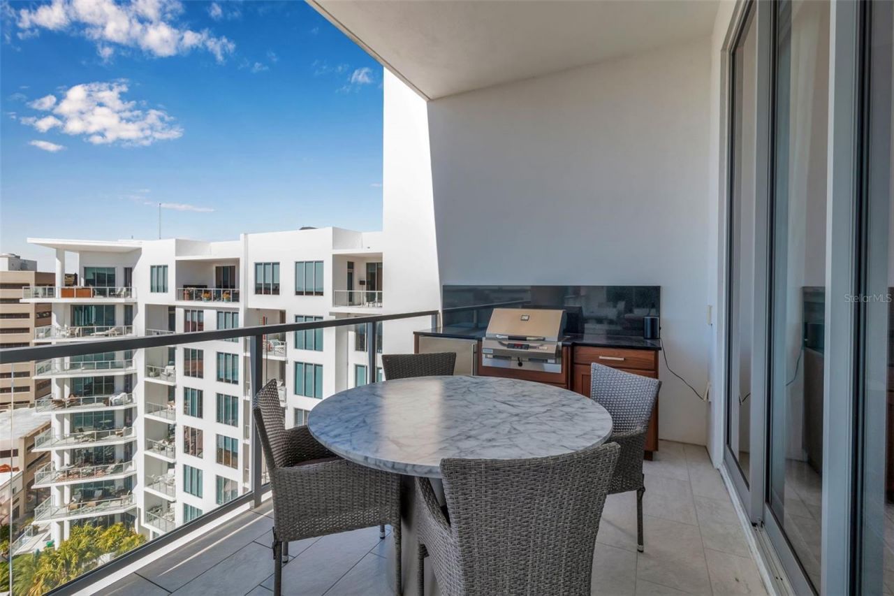 111 S Pineapple Avenue, Unit 1205, Sarasota, FL 34236 Photo