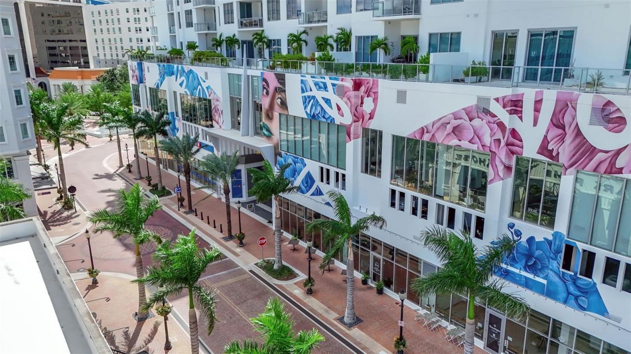 111 S Pineapple Avenue, Unit 1205, Sarasota, FL 34236 Photo