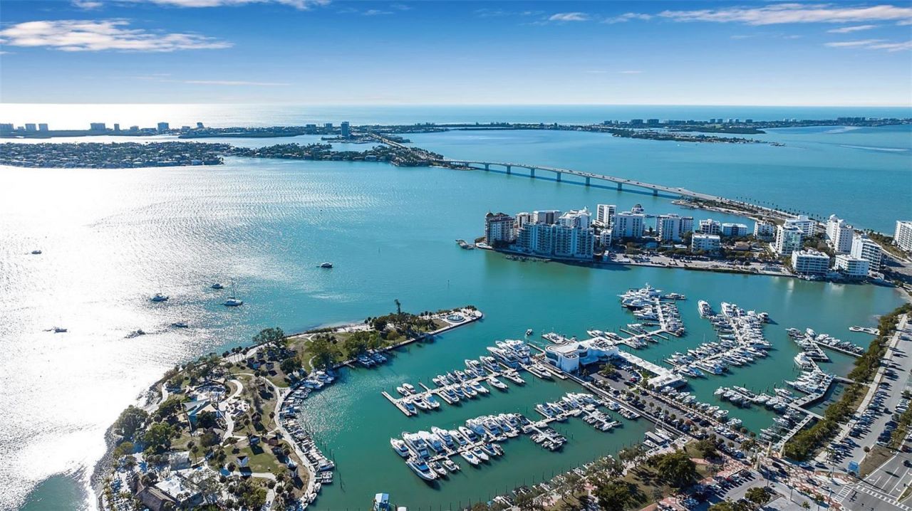 111 S Pineapple Avenue, Unit 1205, Sarasota, FL 34236 Photo