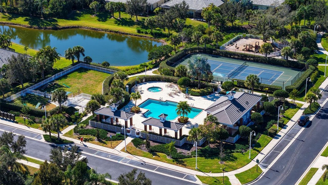 12229 Whisper Lake Drive, Bradenton, FL 34211 Photo