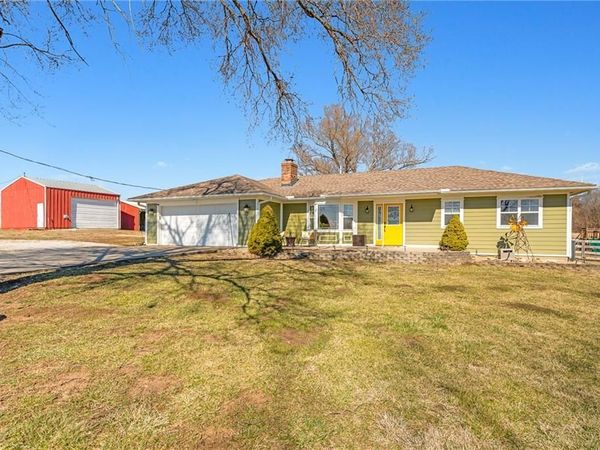 5302 State Route 18 Highway, Adrian, MO 64720