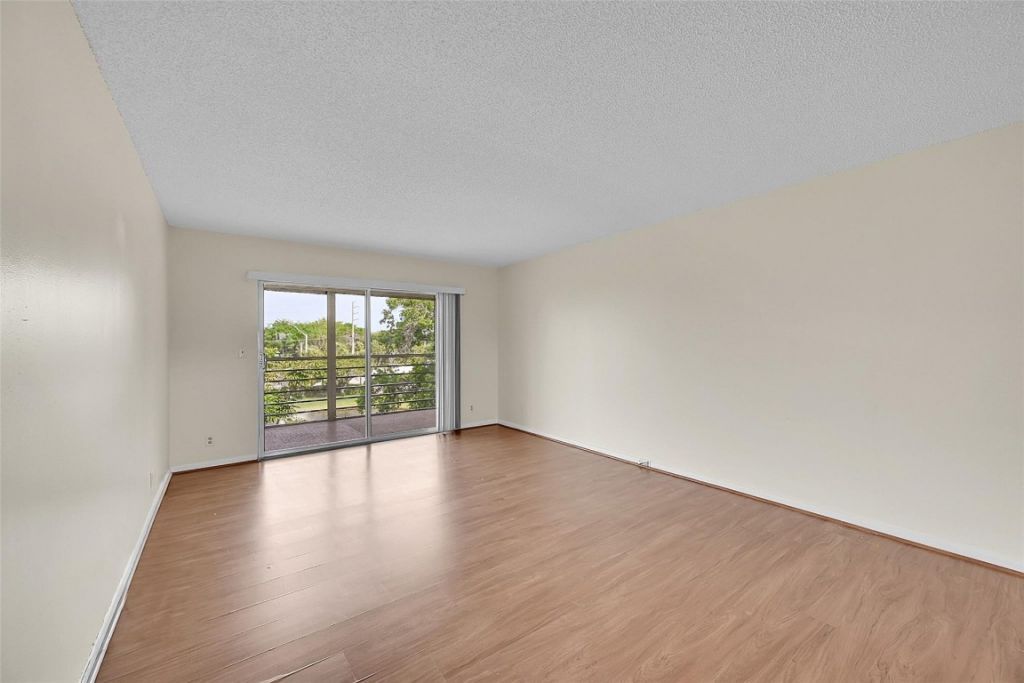 2502 Antigua Terrace, Unit J4, Coconut Creek, FL 33066 Photo