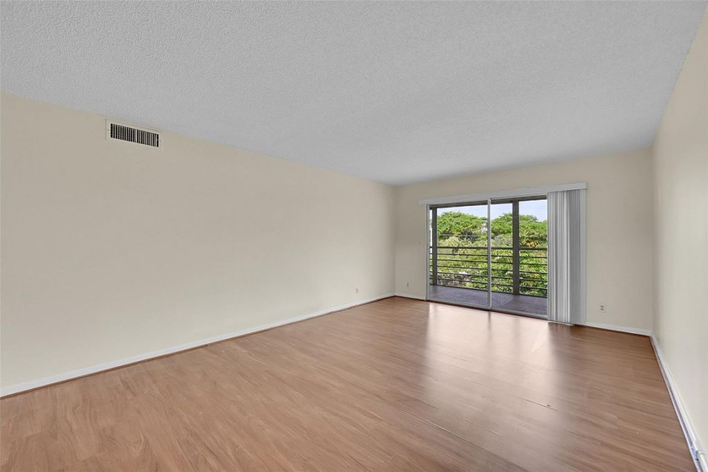 2502 Antigua Terrace, Unit J4, Coconut Creek, FL 33066 Photo