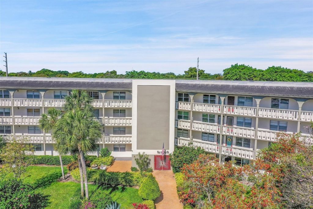 2502 Antigua Terrace, Unit J4, Coconut Creek, FL 33066 Photo