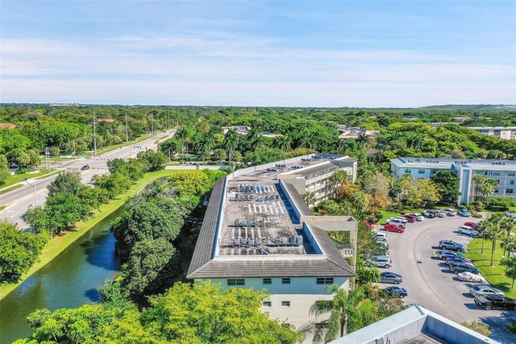 2502 Antigua Terrace, Unit J4, Coconut Creek, FL 33066 Photo