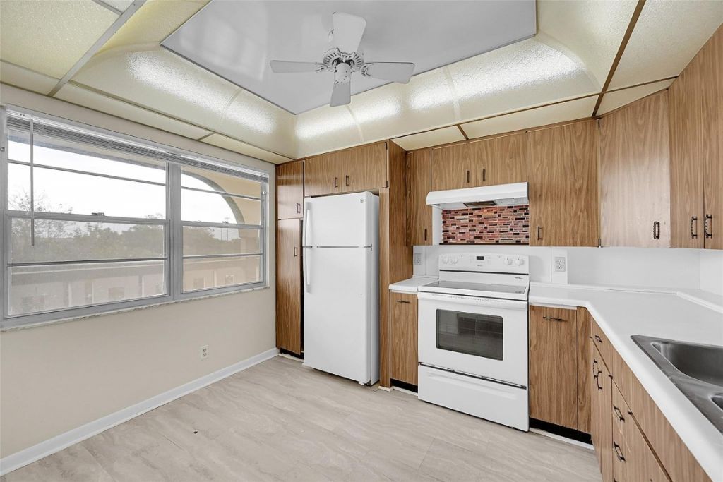 2502 Antigua Terrace, Unit J4, Coconut Creek, FL 33066 Photo