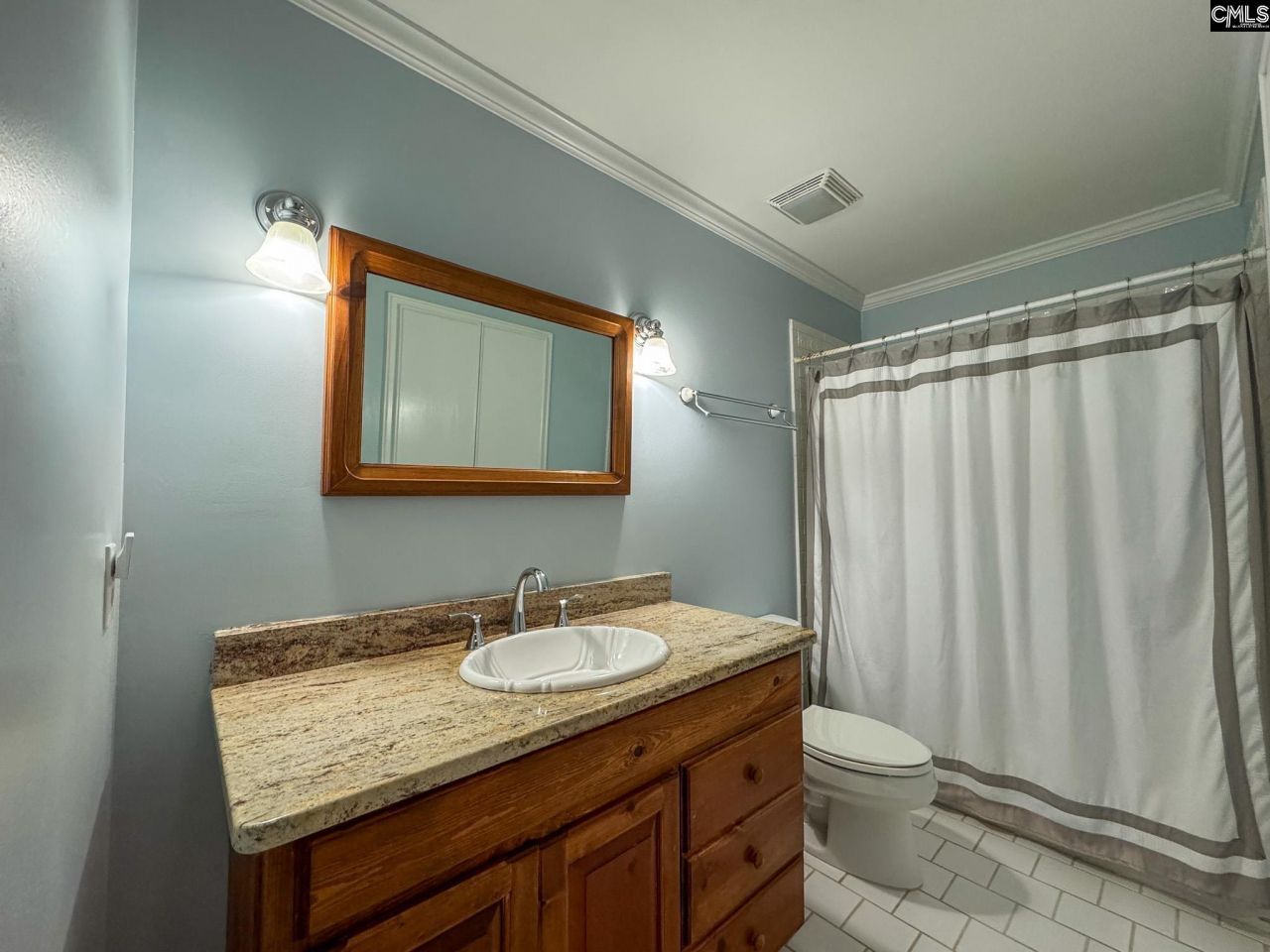 145 Lake Harbor Drive Photo 21