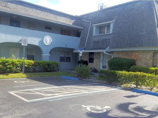 4271 NW 5th St , Unit 106, Plantation, FL 33317