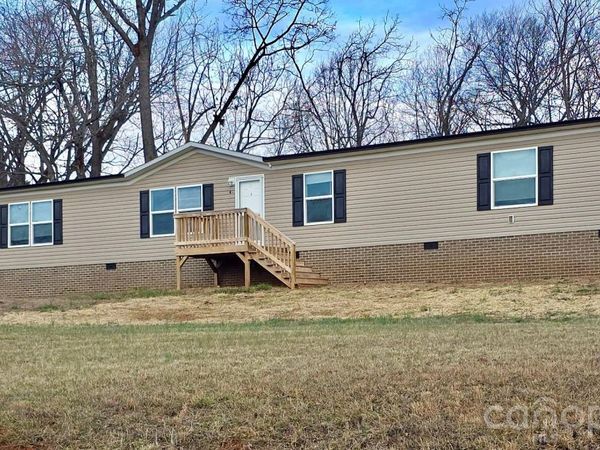 44 Howard Norton Drive, Hiddenite, NC 28636