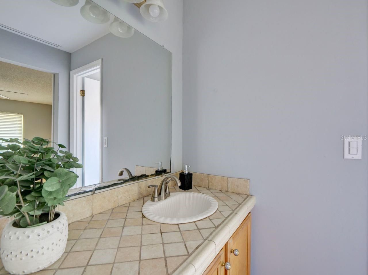 4524 South Lake Orlando Pkwy, Orlando, FL 32808 Photo