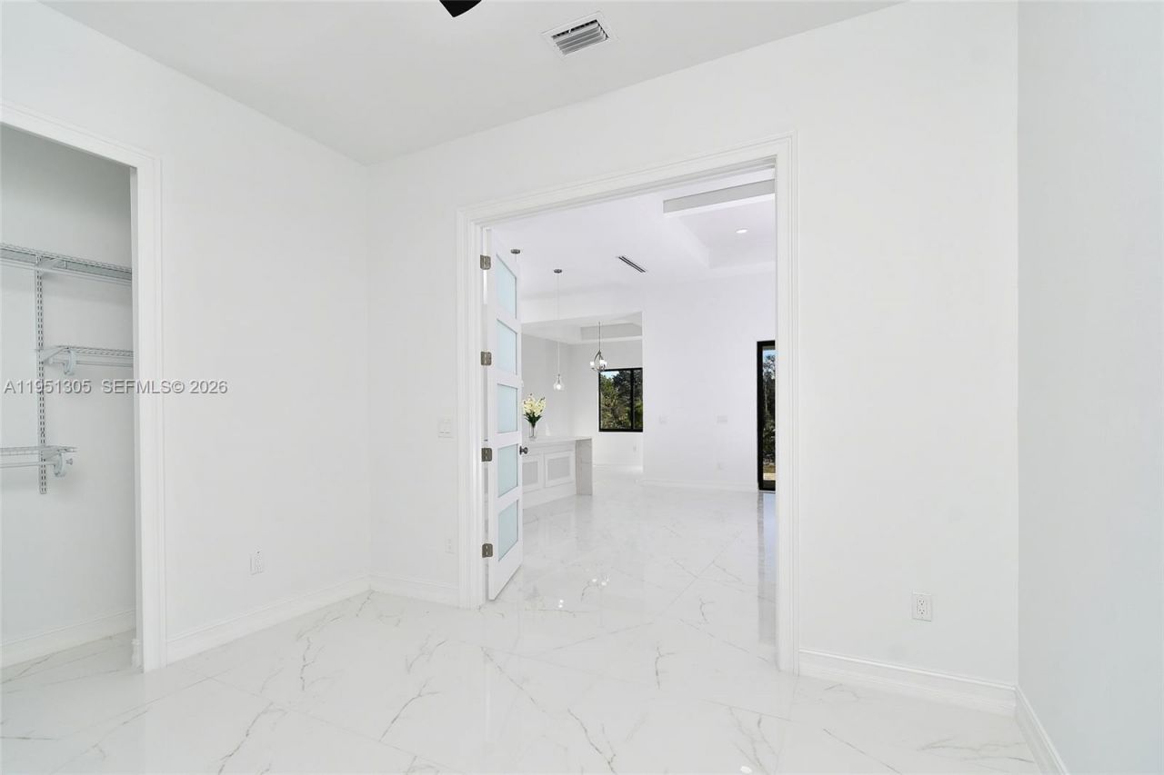 843 S Burns Ave S, Lehigh Acres, FL 33974 Photo