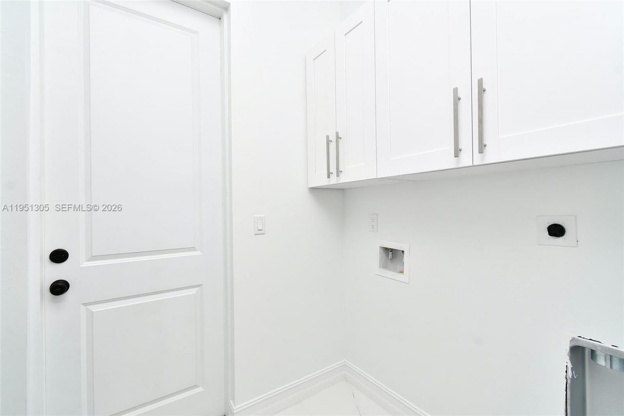 843 S Burns Ave S, Lehigh Acres, FL 33974 Photo