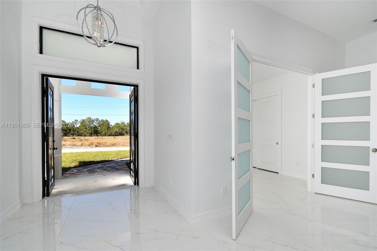 843 S Burns Ave S, Lehigh Acres, FL 33974 Photo