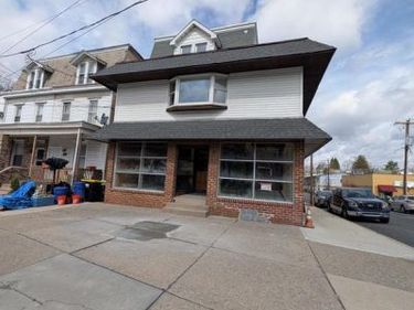 1942 W MARKET STREET, POTTSVILLE, PA 17901