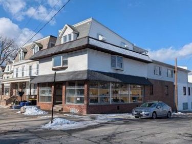 1942 W MARKET STREET, POTTSVILLE, PA 17901