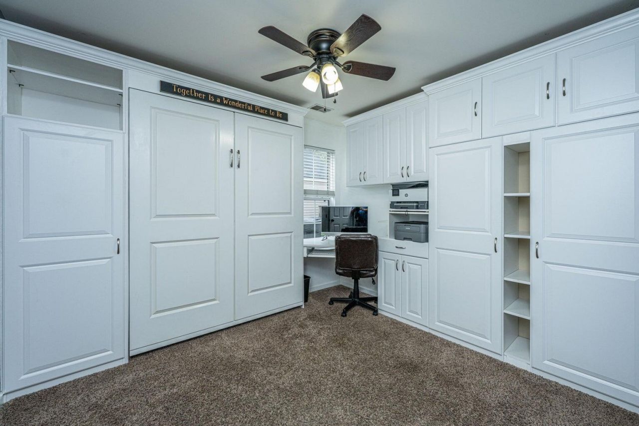 9020 Greenbriar Drive Photo 10