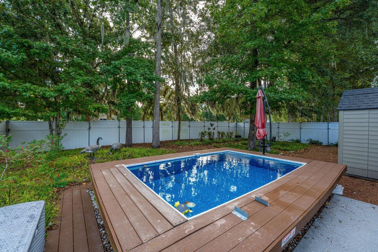 9020 Greenbriar Drive Photo 15