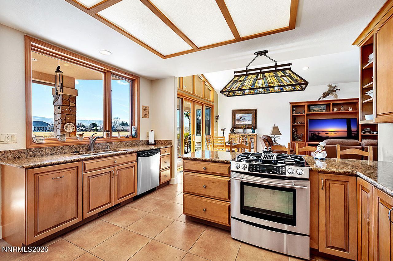 7279 Silver King Drive, Sparks, NV 89436 Photo