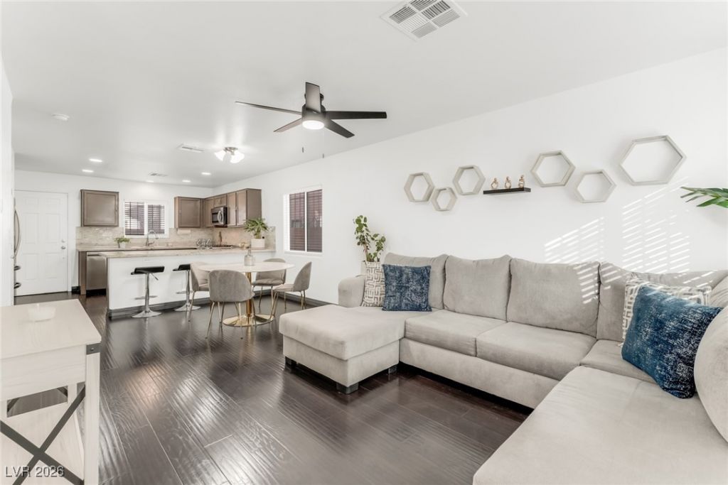 4271 Winter Cloud Court, Las Vegas, NV 89115 Main Photo