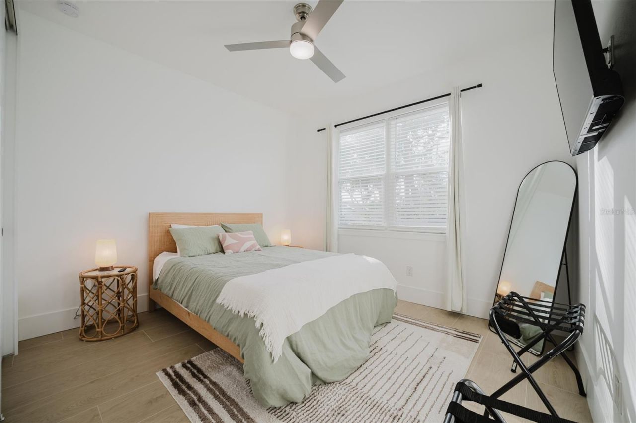 916 Highland Street, Sarasota, FL 34234 Photo